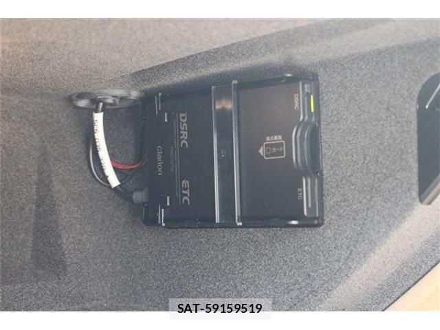 Porsche MACAN 2015-09 8379734-5