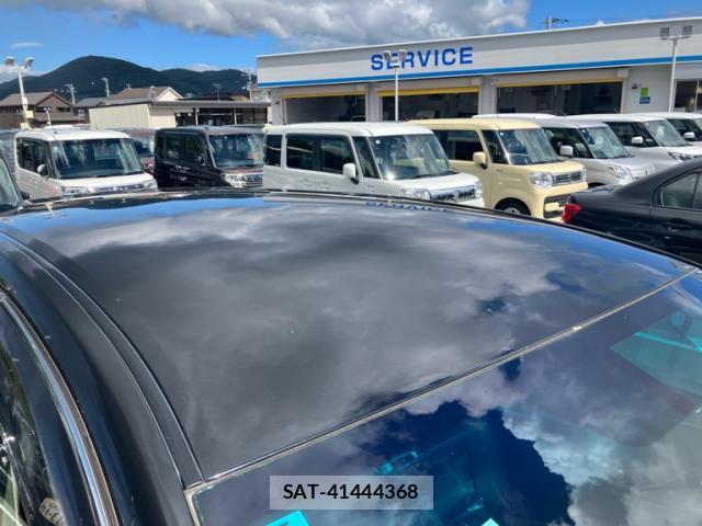 Toyota MARK X ZIO 2010-05 8378998-13