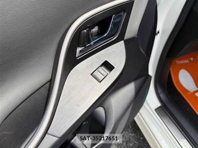 Toyota MARK X ZIO 2011-01 8379910-17
