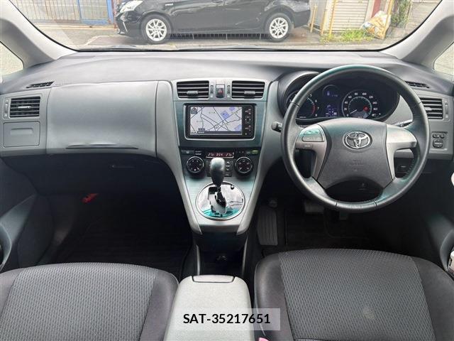 Toyota MARK X ZIO 2011-01 8379910-2
