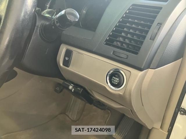 Toyota MARK X 2008-04 8378493-10