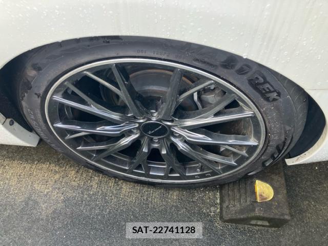 Toyota MARK X 2015-10 8379073-3