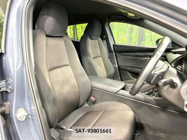 Mazda MAZDA3 2021-03 8379209-8