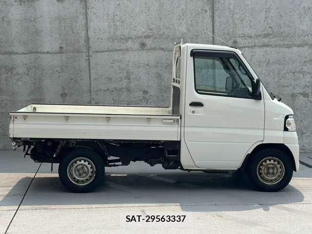Mitsubishi MINICAB TRUCK 2014-02 8379905-1