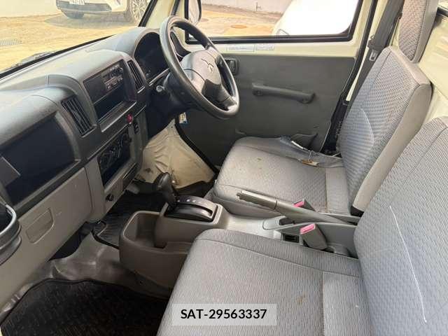 Mitsubishi MINICAB TRUCK 2014-02 8379905-6