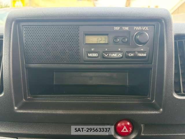 Mitsubishi MINICAB TRUCK 2014-02 8379905-8