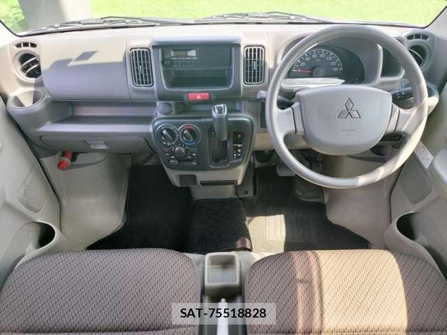 Mitsubishi MINICAB VAN 2018-05 8379216-4