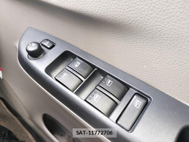Daihatsu MIRA 2012-01 8379477-15