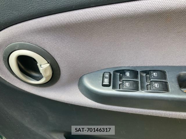 Daihatsu MIRA 2005-03 8379067-8