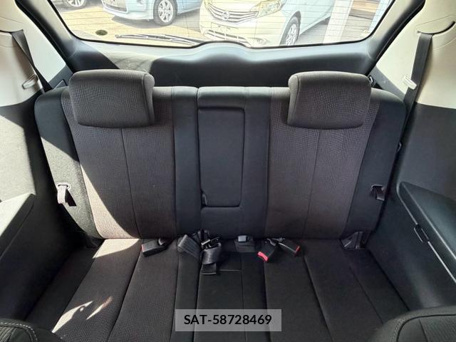 Mazda MPV 2012-08 8378585-16