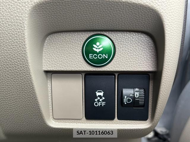 Honda N-ONE 2015-04 8379510-13