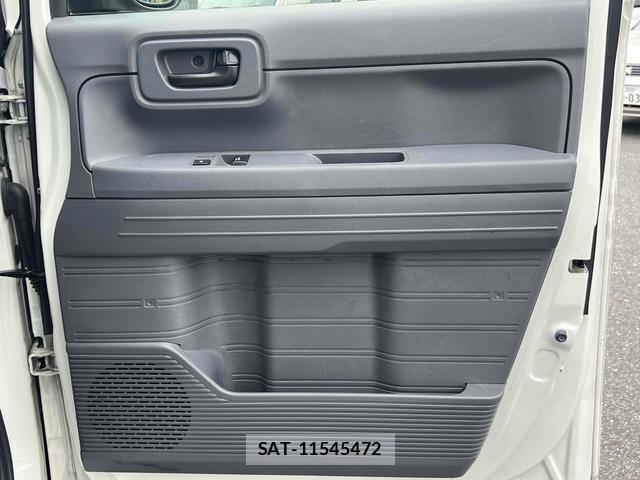 Honda N-VAN 2019-05 8378660-11