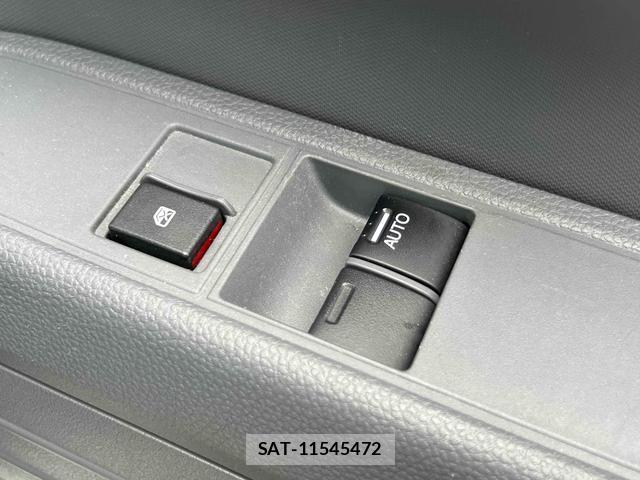 Honda N-VAN 2019-05 8378660-12