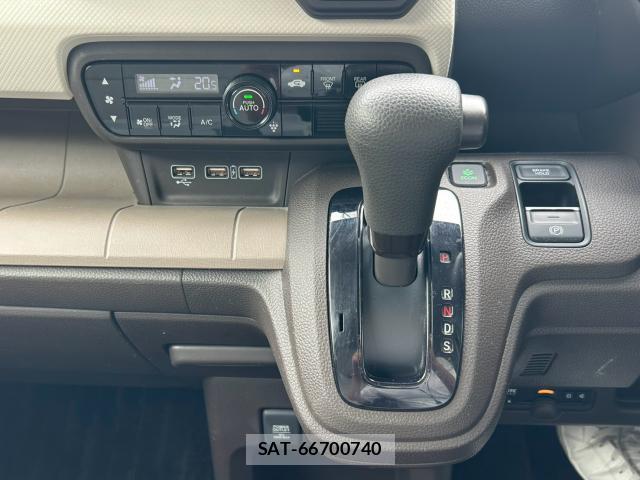 Honda N-WGN 2020-10 8378683-6