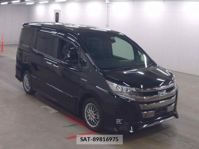Toyota NOAH 2019-07 8378774-0