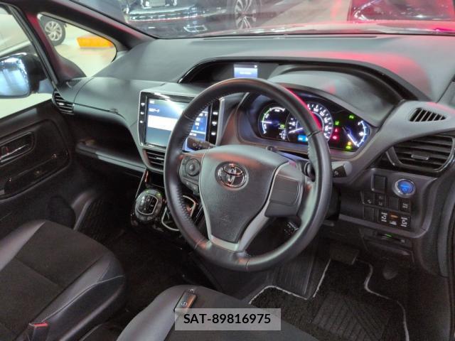 Toyota NOAH 2019-07 8378774-2