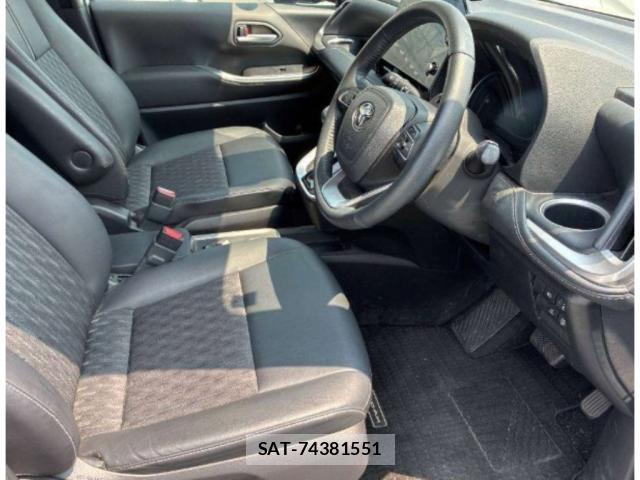 Toyota NOAH 2022-03 8378778-2