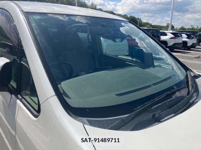 Toyota NOAH 2011-03 8378934-2