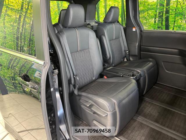 Toyota NOAH 2023-04 8378940-8