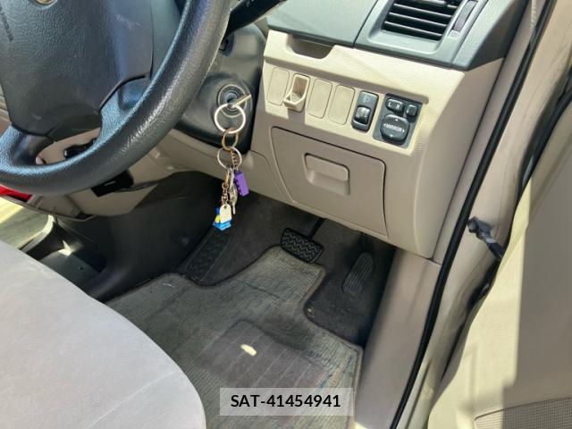 Toyota NOAH 2005-12 8378945-15