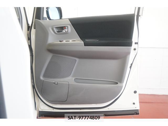 Toyota NOAH 2006-02 8379157-19