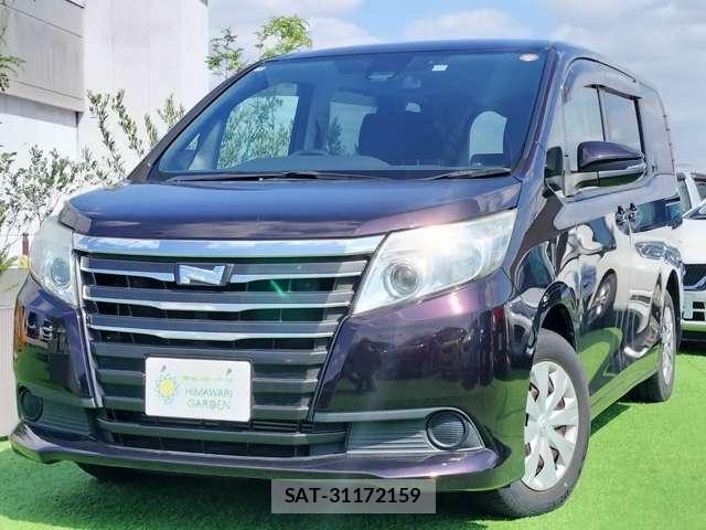 Toyota NOAH 2016-06 8379215-0