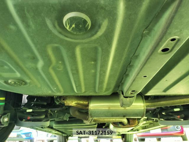 Toyota NOAH 2016-06 8379215-8