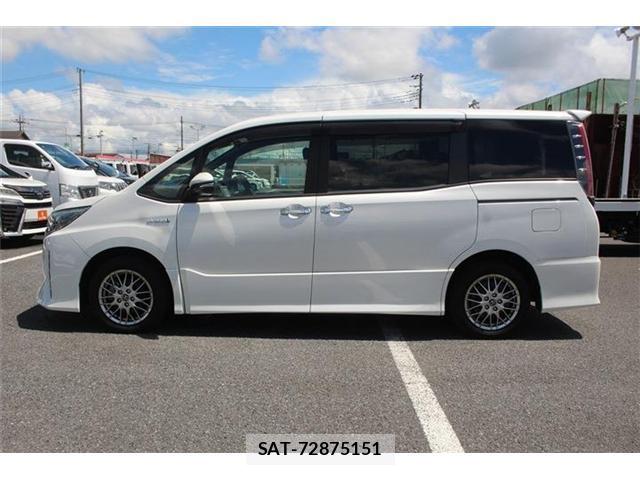 Toyota NOAH 2017-12 8379658-8