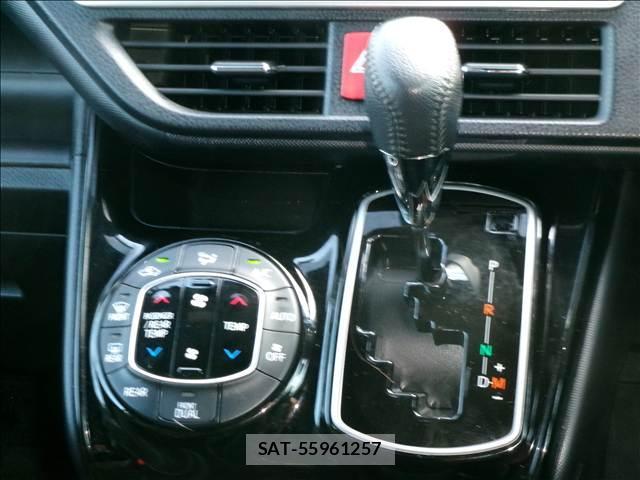 Toyota NOAH 2020-05 8379776-10