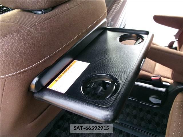 Toyota NOAH 2019-08 8379780-14