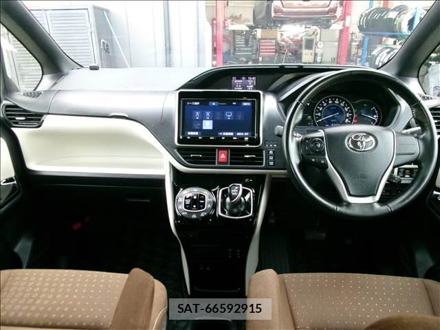 Toyota NOAH 2019-08 8379780-2