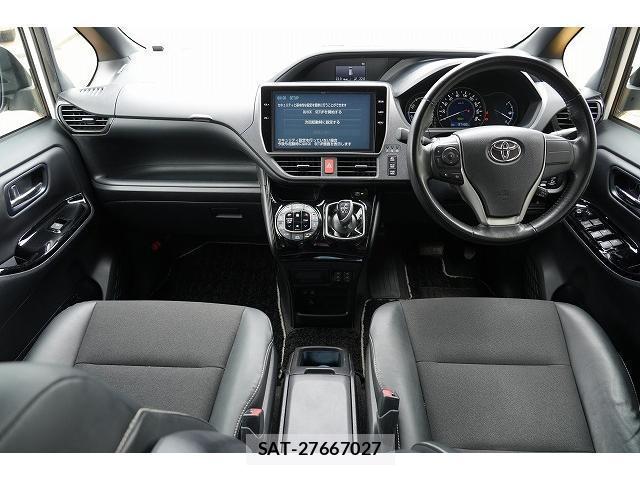 Toyota NOAH 2017-12 8379922-2