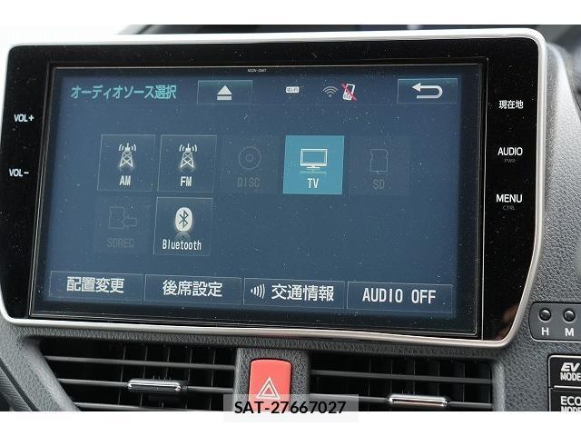 Toyota NOAH 2017-12 8379922-5