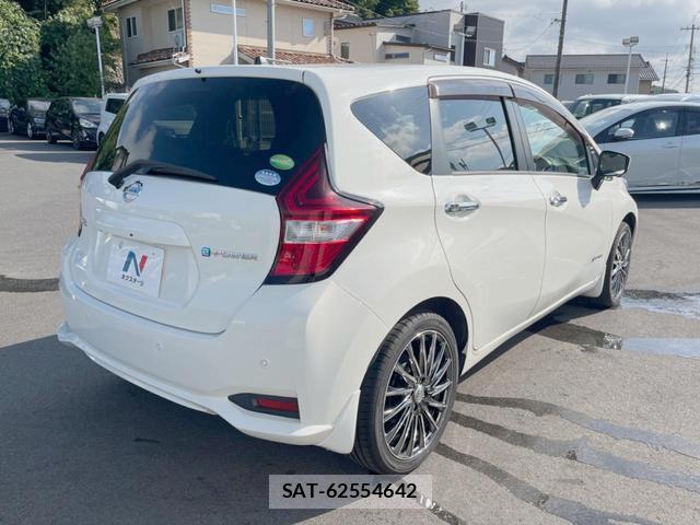 Nissan NOTE 2017-02 8378610-16