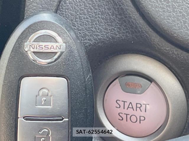 Nissan NOTE 2017-02 8378610-6