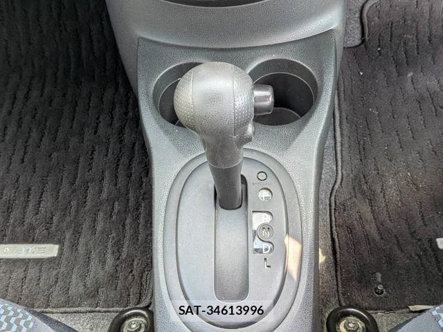Nissan NOTE 2013-11 8379280-7
