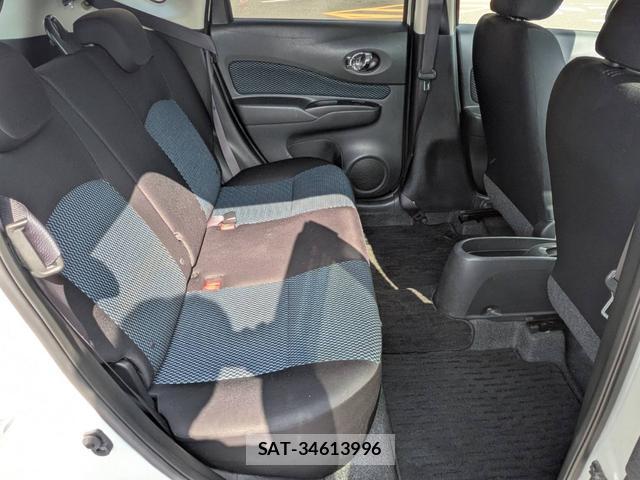 Nissan NOTE 2013-11 8379280-9