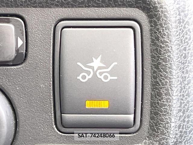 Nissan NOTE 2016-05 8379462-3