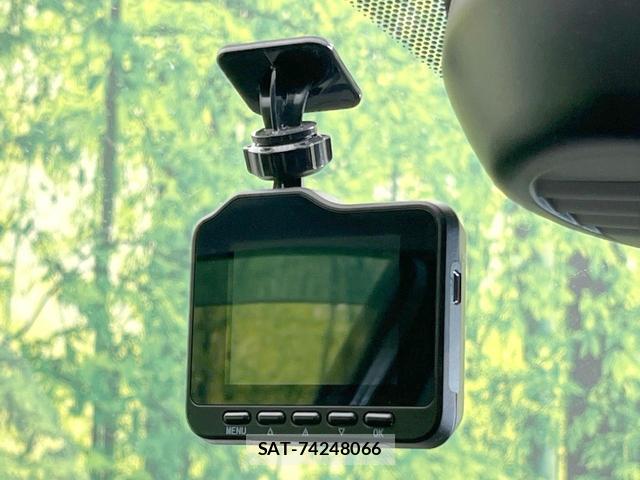Nissan NOTE 2016-05 8379462-5