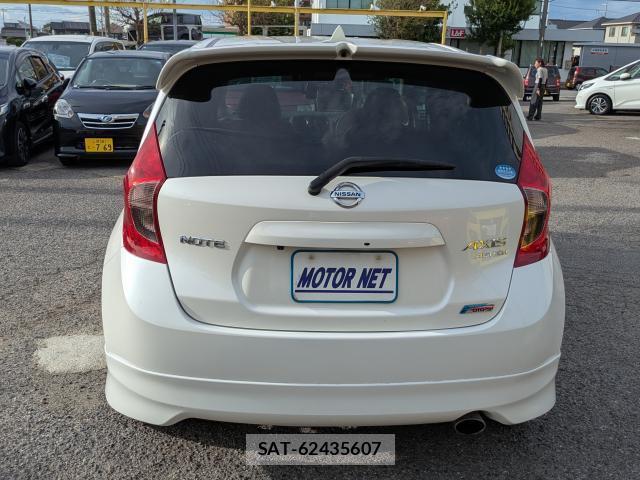 Nissan NOTE 2013-08 8379872-13