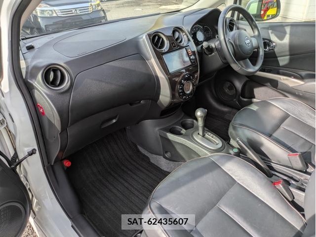 Nissan NOTE 2013-08 8379872-14