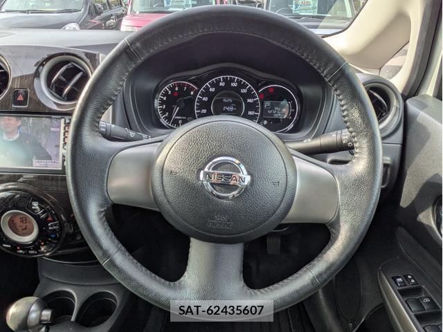 Nissan NOTE 2013-08 8379872-17