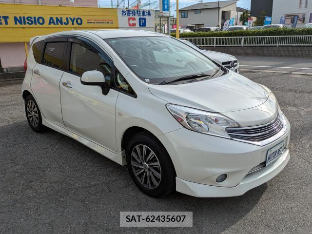 Nissan NOTE 2013-08 8379872-9
