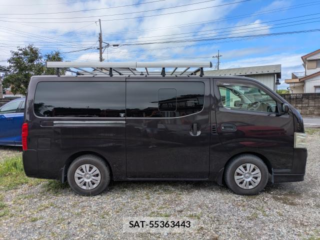 Nissan NV350 Caravan 2013-08 8378566-3