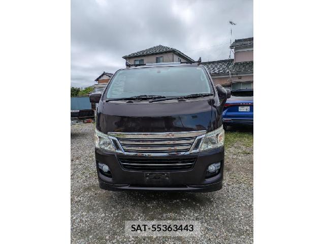 Nissan NV350 Caravan 2013-08 8378566-9