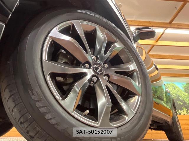 Lexus NX 2018-04 8379970-14