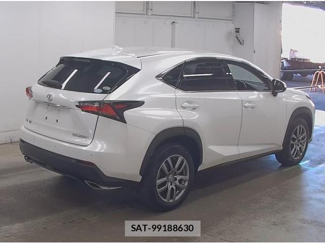Lexus NX 2015-09 8379997-1