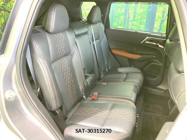 Mitsubishi OUTLANDER PHEV 2022-06 8378573-8