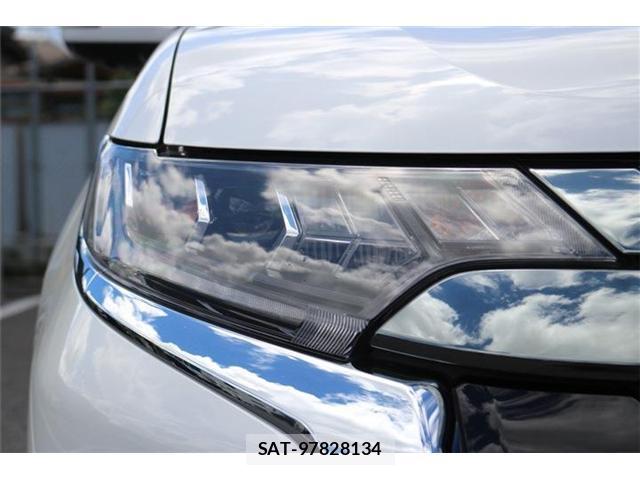 Mitsubishi OUTLANDER PHEV 2020-07 8378690-11