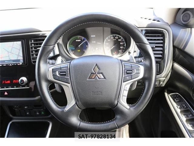 Mitsubishi OUTLANDER PHEV 2020-07 8378690-14
